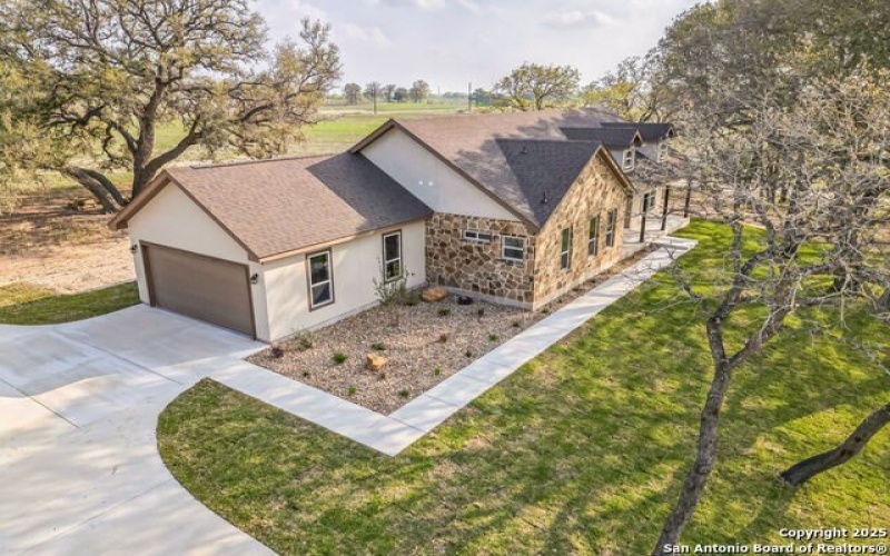 313 Firewheel Loop, Floresville, TX 78114, 3 Bedrooms Bedrooms, ,2 BathroomsBathrooms,Residential,For Sale,313 Firewheel Loop,1830851