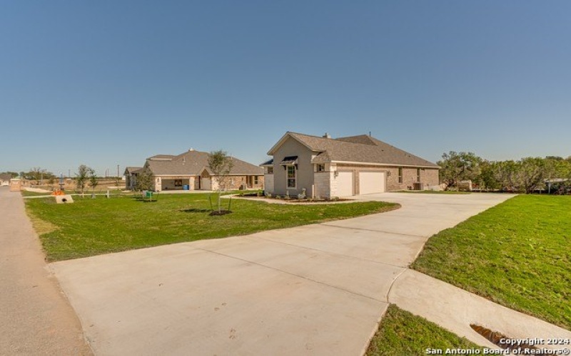 5014 Estates Oak Way, San Antonio, TX 78263, 4 Bedrooms Bedrooms, ,3 BathroomsBathrooms,Residential,For Sale,5014 Estates Oak Way,1815745