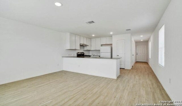 13418 Ansells Place, San Antonio, TX 78253, 3 Bedrooms Bedrooms, ,2 BathroomsBathrooms,Residential Lease,For Rent,13418 Ansells Place,1815986