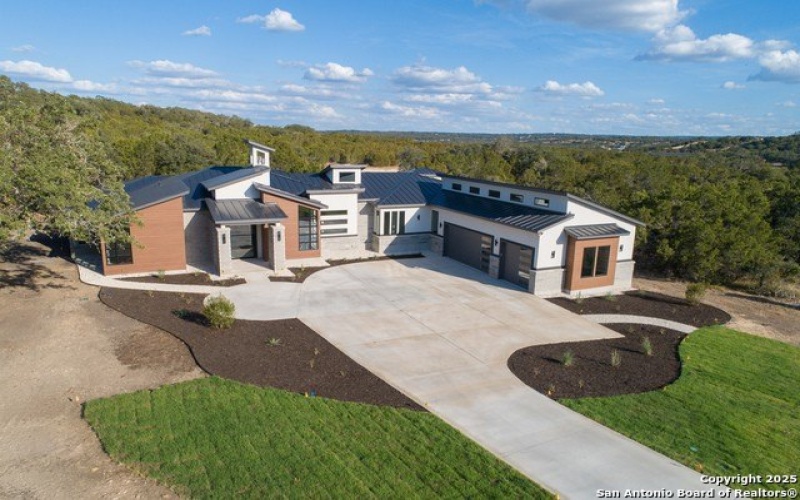 1758 PARADISE PKWY, Canyon Lake, TX 78133, 4 Bedrooms Bedrooms, ,3 BathroomsBathrooms,Residential,For Sale,1758 PARADISE PKWY,1832305