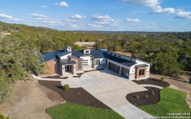1758 PARADISE PKWY, Canyon Lake, TX 78133, 4 Bedrooms Bedrooms, ,3 BathroomsBathrooms,Residential,For Sale,1758 PARADISE PKWY,1832305