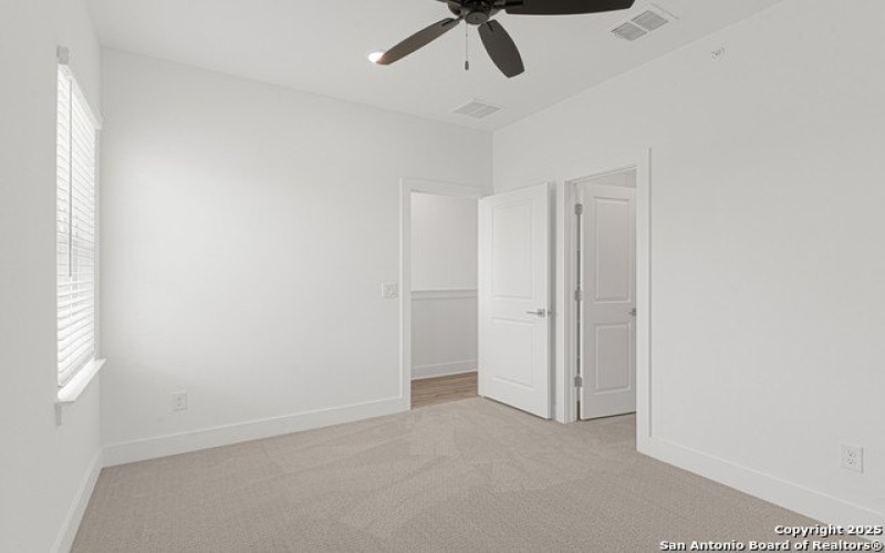 10011 UNIVERSITY WAY, San Antonio, TX 78224, 3 Bedrooms Bedrooms, ,2 BathroomsBathrooms,Residential,For Sale,10011 UNIVERSITY WAY,1832838