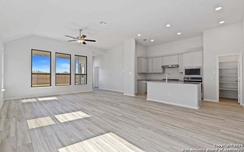 12562 Carrick Drive, San Antonio, TX 78254, 3 Bedrooms Bedrooms, ,2 BathroomsBathrooms,Residential,For Sale,12562 Carrick Drive,1817499