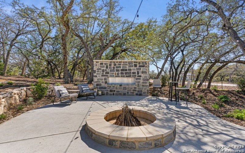 995 BELLE OAKS BLVD, Bulverde, TX 78163, 3 Bedrooms Bedrooms, ,5 BathroomsBathrooms,Residential,For Sale,995 BELLE OAKS BLVD,1832972