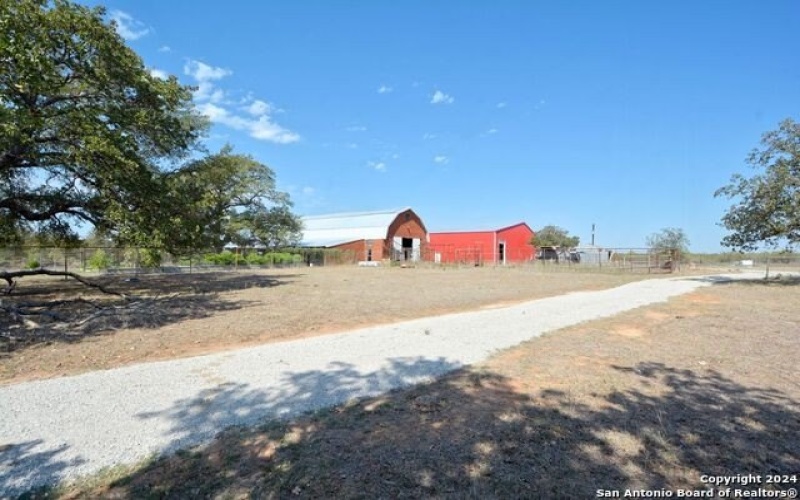 460 Eastside Lake, Graham, TX 76450, ,Commercial Sale,En Venta,460 Eastside Lake,1818166