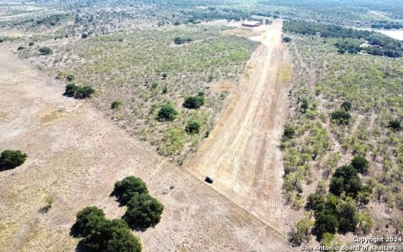 460 Eastside Lake, Graham, TX 76450, ,Commercial Sale,En Venta,460 Eastside Lake,1818166
