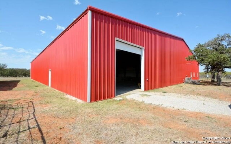 460 Eastside Lake, Graham, TX 76450, ,Commercial Sale,En Venta,460 Eastside Lake,1818166
