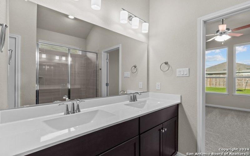2724 Rio Primero, Seguin, TX 78155, 3 Habitaciones Habitaciones , ,2 BañosBaños,Residential,En Venta,2724 Rio Primero,1818175