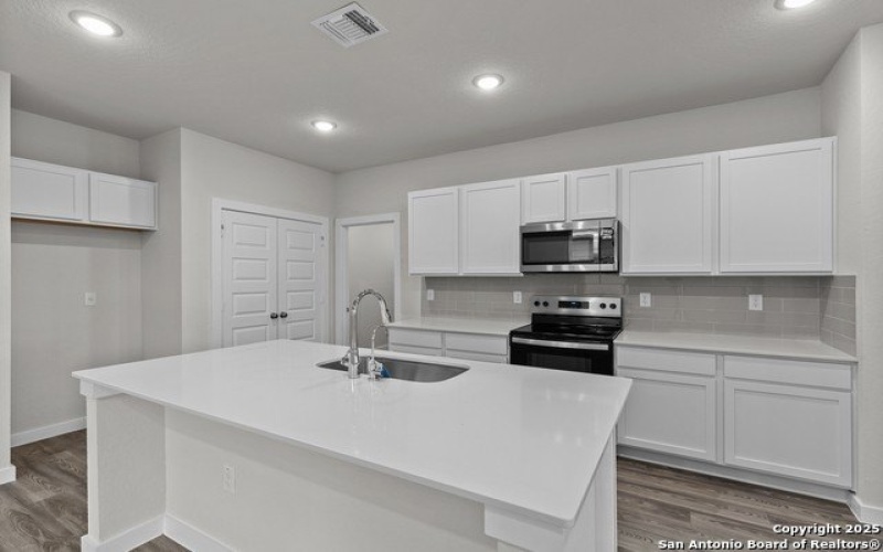 14706 Emerio Drive, San Antonio, TX 78253, 4 Habitaciones Habitaciones , ,2 BañosBaños,Residential,En Venta,14706 Emerio Drive,1819064