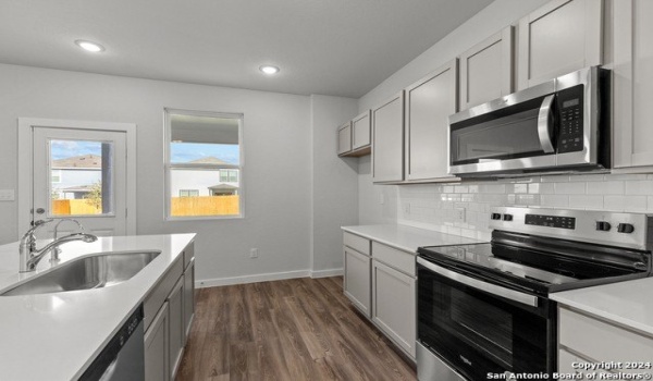 10719 Gilmore Garden, San Antonio, TX 78109, 3 Habitaciones Habitaciones , ,2 BañosBaños,Residential,En Venta,10719 Gilmore Garden,1819072