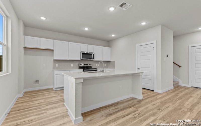 2559 RAMBO DRIVE, San Antonio, TX 78224, 3 Habitaciones Habitaciones , ,2 BañosBaños,Residential,En Venta,2559 RAMBO DRIVE,1819085