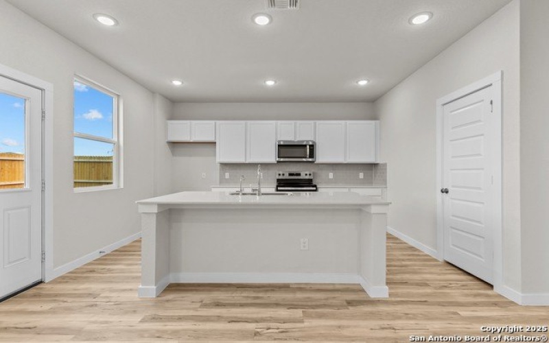 2559 RAMBO DRIVE, San Antonio, TX 78224, 3 Habitaciones Habitaciones , ,2 BañosBaños,Residential,En Venta,2559 RAMBO DRIVE,1819085