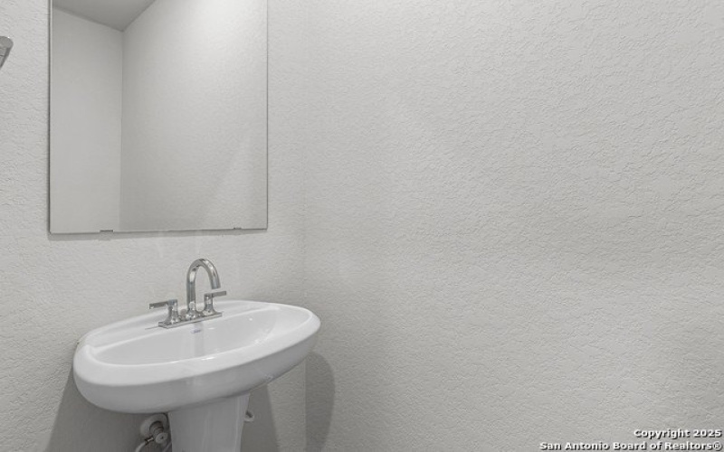 2558 RAMBO DRIVE, San Antonio, TX 78224, 4 Habitaciones Habitaciones , ,2 BañosBaños,Residential,En Venta,2558 RAMBO DRIVE,1819087