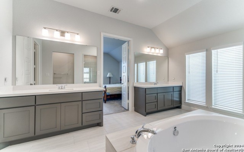 216 Paint Creek, Boerne, TX 78006, 4 Habitaciones Habitaciones , ,3 BañosBaños,Residential,En Venta,216 Paint Creek,1822266