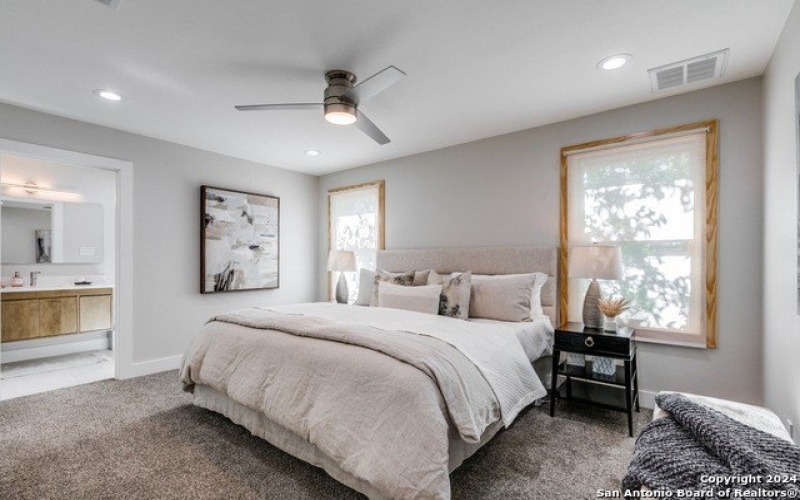 1012 N CHERRY ST, San Antonio, TX 78202, 3 Bedrooms Bedrooms, ,2 BathroomsBathrooms,Residential,For Sale,1012 N CHERRY ST,1823719