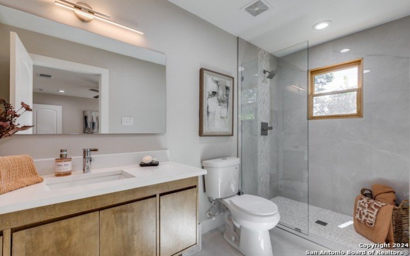 1012 N CHERRY ST, San Antonio, TX 78202, 3 Bedrooms Bedrooms, ,2 BathroomsBathrooms,Residential,For Sale,1012 N CHERRY ST,1823719