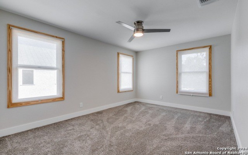 1012 N CHERRY ST, San Antonio, TX 78202, 3 Bedrooms Bedrooms, ,2 BathroomsBathrooms,Residential,For Sale,1012 N CHERRY ST,1823719