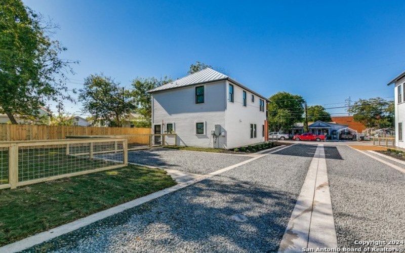 1012 N CHERRY ST, San Antonio, TX 78202, 3 Bedrooms Bedrooms, ,2 BathroomsBathrooms,Residential,For Sale,1012 N CHERRY ST,1823719