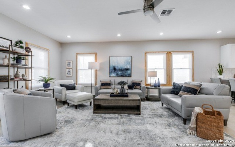 1012 N CHERRY ST, San Antonio, TX 78202, 3 Bedrooms Bedrooms, ,2 BathroomsBathrooms,Residential,For Sale,1012 N CHERRY ST,1823719
