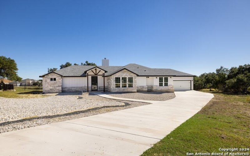 107 S Lon Price Dr, Blanco, TX 78606, 3 Bedrooms Bedrooms, ,2 BathroomsBathrooms,Residential,For Sale,107 S Lon Price Dr,1823874