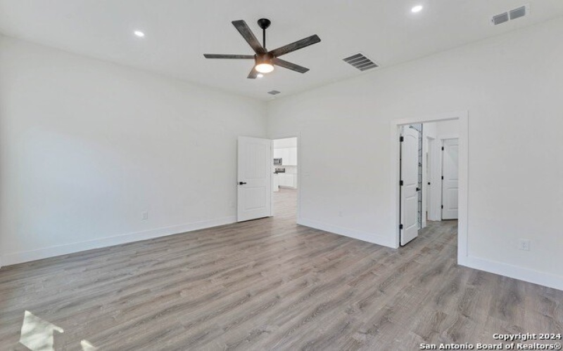664 Rolling Hills, Canyon Lake, TX 78133, 3 Bedrooms Bedrooms, ,2 BathroomsBathrooms,Residential,For Sale,664 Rolling Hills,1824542