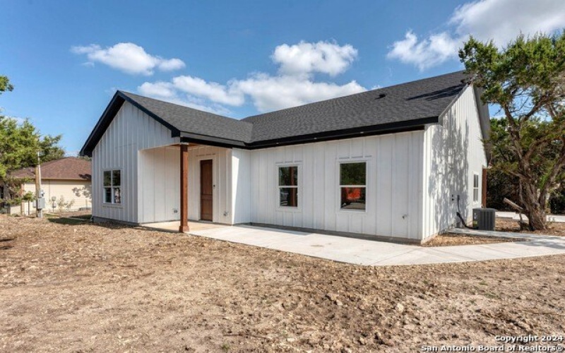 664 Rolling Hills, Canyon Lake, TX 78133, 3 Bedrooms Bedrooms, ,2 BathroomsBathrooms,Residential,For Sale,664 Rolling Hills,1824542
