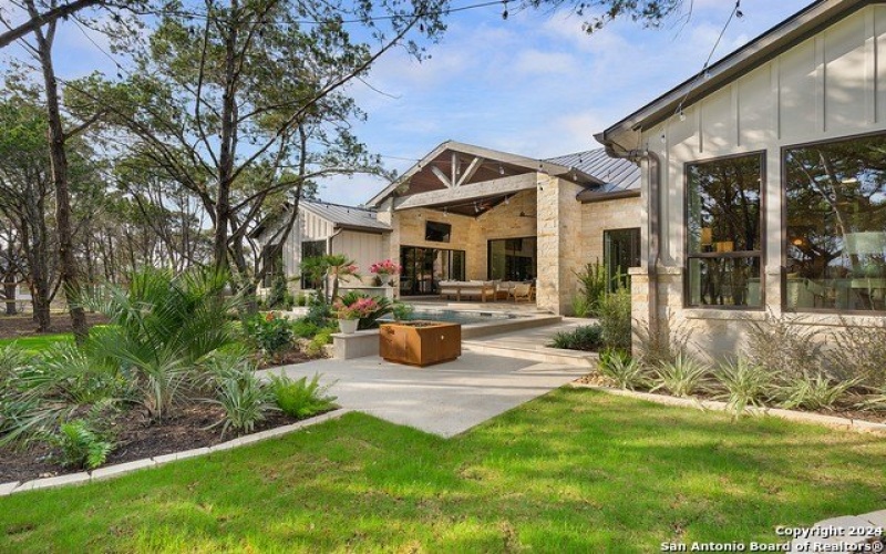 8170 BLUE OAK WAY, Garden Ridge, TX 78266, 4 Bedrooms Bedrooms, ,5 BathroomsBathrooms,Residential,For Sale,8170 BLUE OAK WAY,1824657