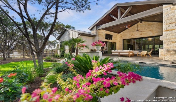 8170 BLUE OAK WAY, Garden Ridge, TX 78266, 4 Bedrooms Bedrooms, ,5 BathroomsBathrooms,Residential,For Sale,8170 BLUE OAK WAY,1824657