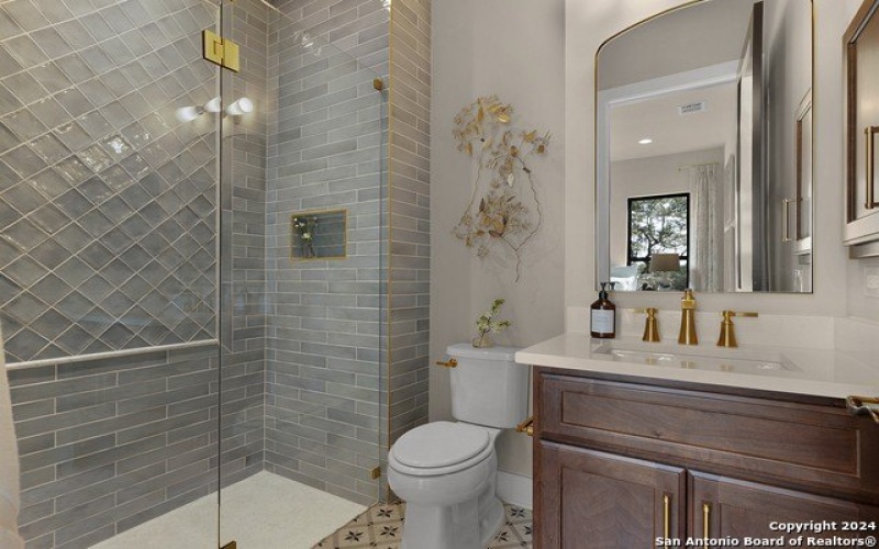 8170 BLUE OAK WAY, Garden Ridge, TX 78266, 4 Bedrooms Bedrooms, ,5 BathroomsBathrooms,Residential,For Sale,8170 BLUE OAK WAY,1824657
