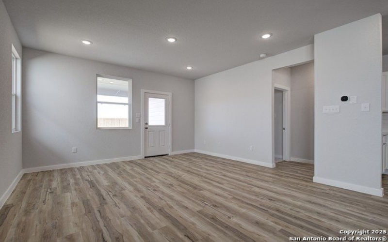 4750 Sahara Vlys, San Antonio, TX 78222, 4 Habitaciones Habitaciones , ,2 BañosBaños,Residential,En Venta,4750 Sahara Vlys,1825118