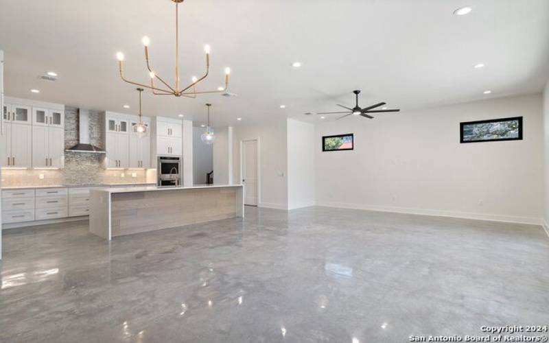 300 Deer Dr., Sunrise Beach, TX 78643, 5 Bedrooms Bedrooms, ,5 BathroomsBathrooms,Residential,For Sale,300 Deer Dr.,1825228