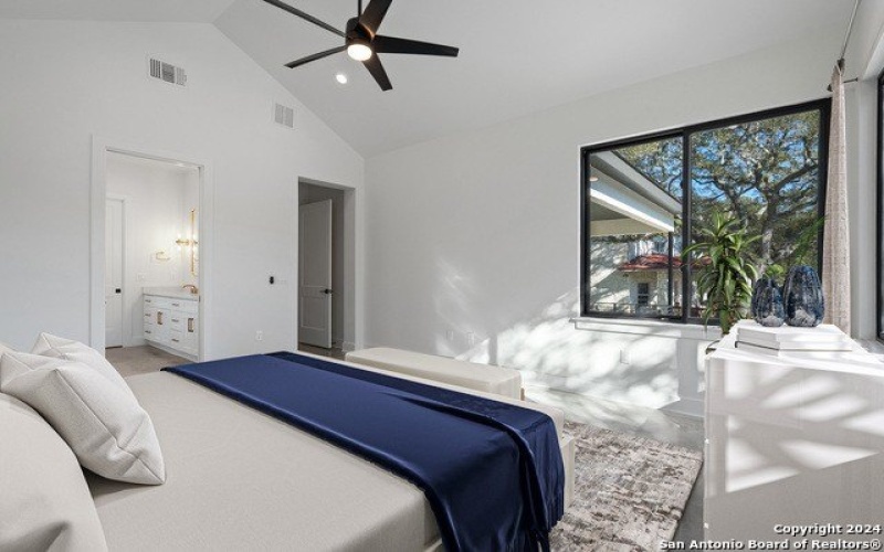 300 Deer Dr., Sunrise Beach, TX 78643, 5 Bedrooms Bedrooms, ,5 BathroomsBathrooms,Residential,For Sale,300 Deer Dr.,1825228