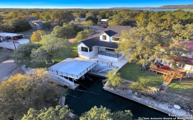 300 Deer Dr., Sunrise Beach, TX 78643, 5 Bedrooms Bedrooms, ,5 BathroomsBathrooms,Residential,For Sale,300 Deer Dr.,1825228