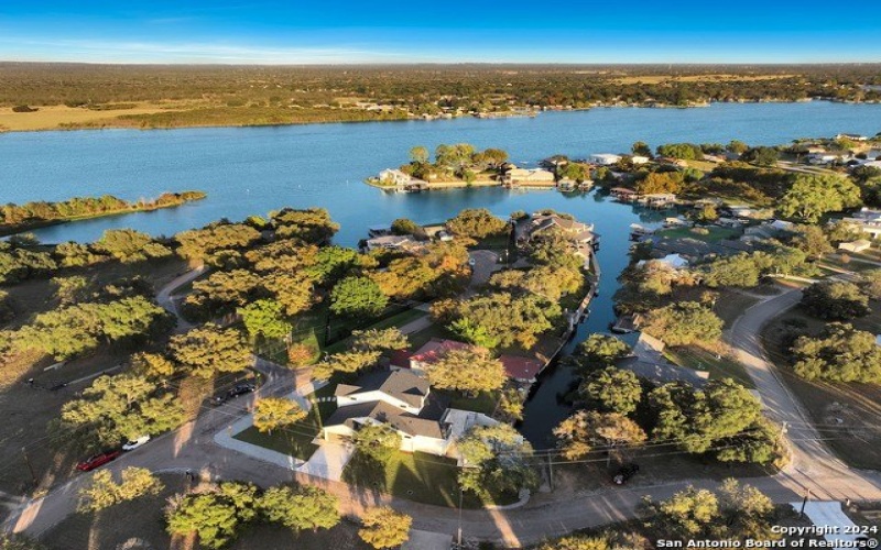 300 Deer Dr., Sunrise Beach, TX 78643, 5 Bedrooms Bedrooms, ,5 BathroomsBathrooms,Residential,For Sale,300 Deer Dr.,1825228