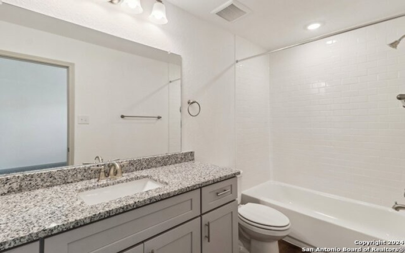 7604 Magnolia Village, San Antonio, TX 78252, ,5 BathroomsBathrooms,Residential Multi Family,For Sale,7604 Magnolia Village,1825700