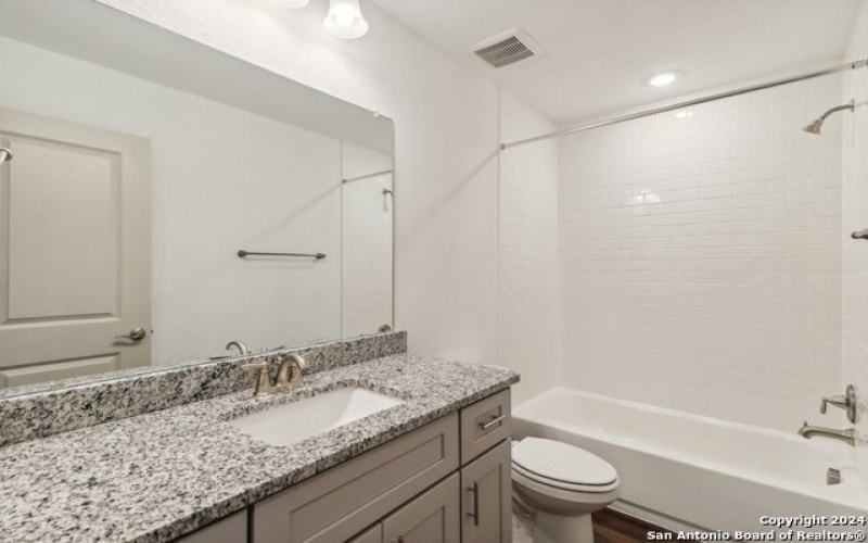7604 Magnolia Village, San Antonio, TX 78252, ,5 BathroomsBathrooms,Residential Multi Family,For Sale,7604 Magnolia Village,1825700