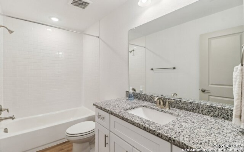7604 Magnolia Village, San Antonio, TX 78252, ,5 BathroomsBathrooms,Residential Multi Family,For Sale,7604 Magnolia Village,1825700