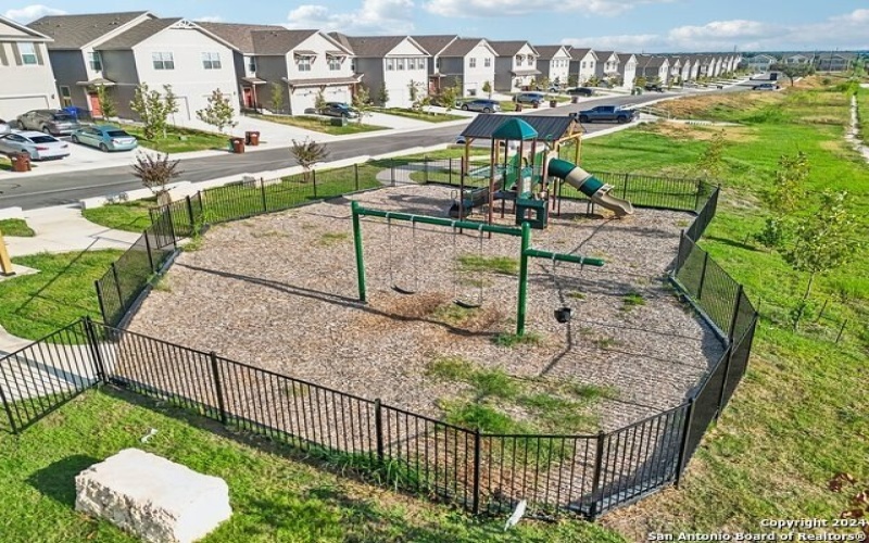 7604 Magnolia Village, San Antonio, TX 78252, ,5 BathroomsBathrooms,Residential Multi Family,For Sale,7604 Magnolia Village,1825700