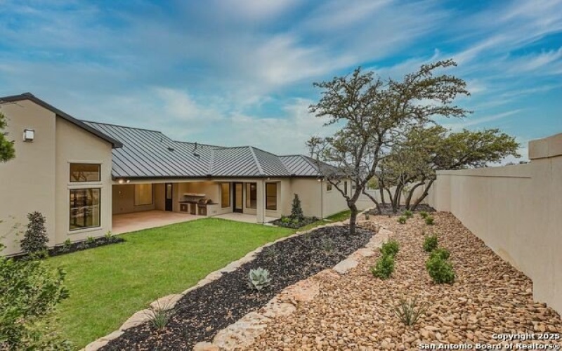 7026 Bluff Run, San Antonio, TX 78257, 4 Habitaciones Habitaciones , ,5 BañosBaños,Residential,En Venta,7026 Bluff Run,1826589