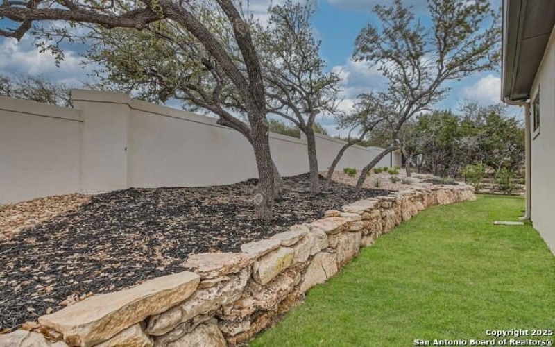 7026 Bluff Run, San Antonio, TX 78257, 4 Habitaciones Habitaciones , ,5 BañosBaños,Residential,En Venta,7026 Bluff Run,1826589