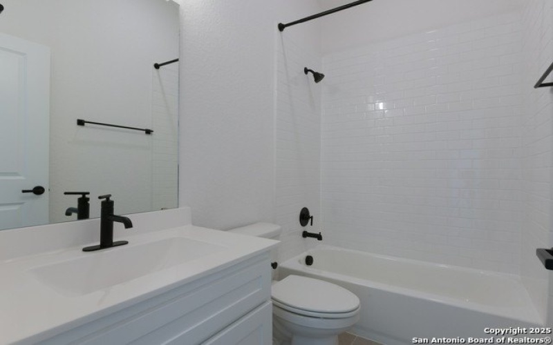 174 Katie Court, Castroville, TX 78253, 4 Habitaciones Habitaciones , ,3 BañosBaños,Residential,En Venta,174 Katie Court,1826950