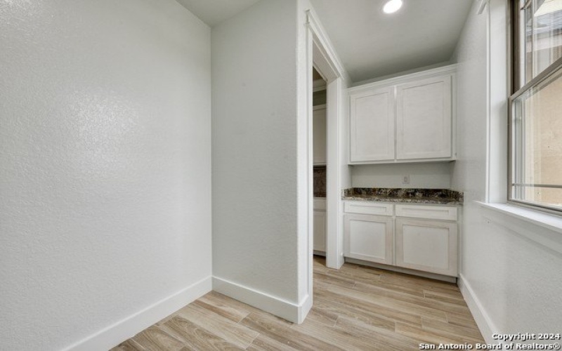 956 Horseshoe Falls, Bandera, TX 78003, 3 Bedrooms Bedrooms, ,3 BathroomsBathrooms,Residential,For Sale,956 Horseshoe Falls,1837010