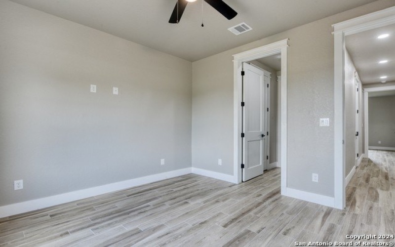 956 Horseshoe Falls, Bandera, TX 78003, 3 Bedrooms Bedrooms, ,3 BathroomsBathrooms,Residential,For Sale,956 Horseshoe Falls,1837010