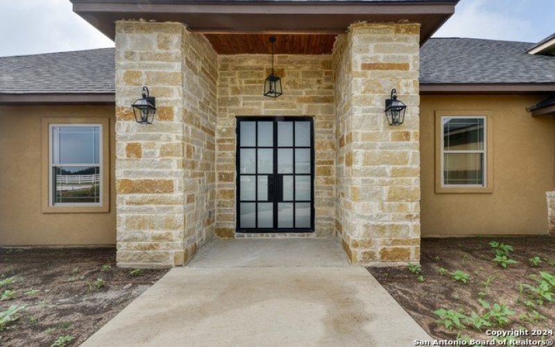 956 Horseshoe Falls, Bandera, TX 78003, 3 Bedrooms Bedrooms, ,3 BathroomsBathrooms,Residential,For Sale,956 Horseshoe Falls,1837010