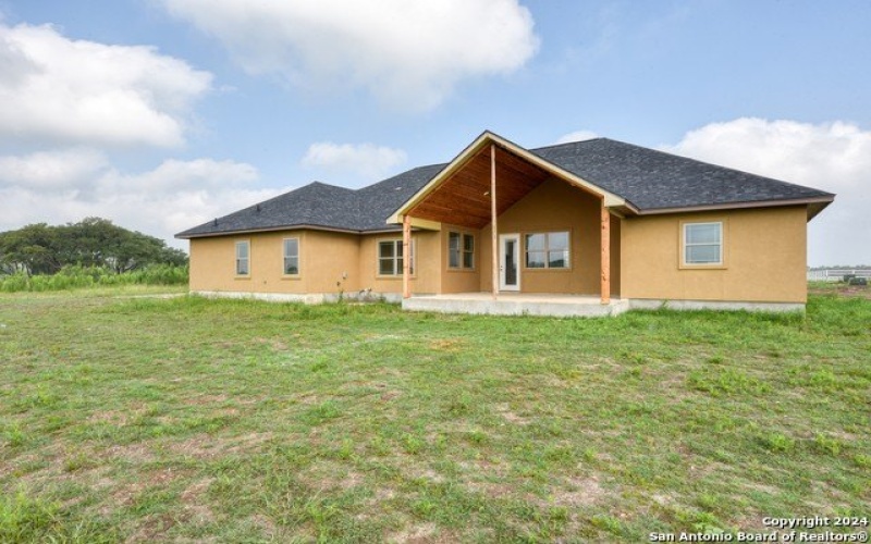 956 Horseshoe Falls, Bandera, TX 78003, 3 Bedrooms Bedrooms, ,3 BathroomsBathrooms,Residential,For Sale,956 Horseshoe Falls,1837010