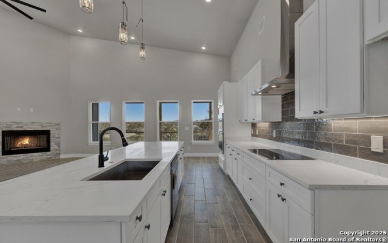 307 LORNE RD, Canyon Lake, TX 78133, 4 Habitaciones Habitaciones , ,3 BañosBaños,Residential,En Venta,307 LORNE RD,1837210