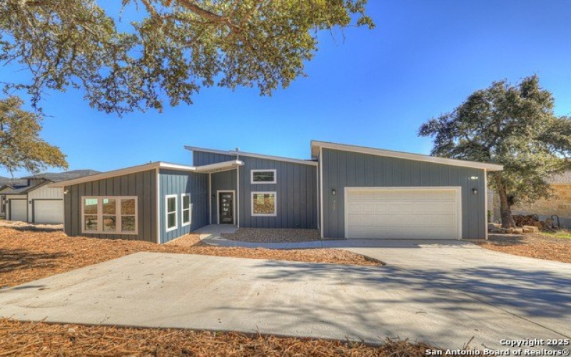 307 LORNE RD, Canyon Lake, TX 78133, 4 Habitaciones Habitaciones , ,3 BañosBaños,Residential,En Venta,307 LORNE RD,1837210