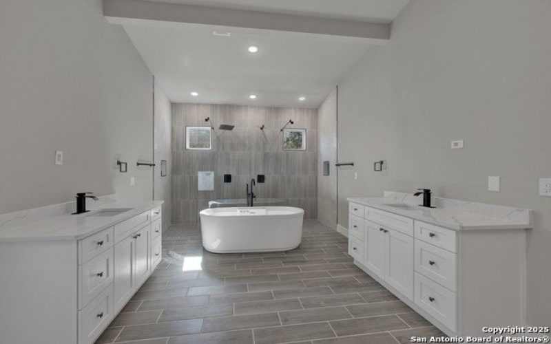307 LORNE RD, Canyon Lake, TX 78133, 4 Habitaciones Habitaciones , ,3 BañosBaños,Residential,En Venta,307 LORNE RD,1837210