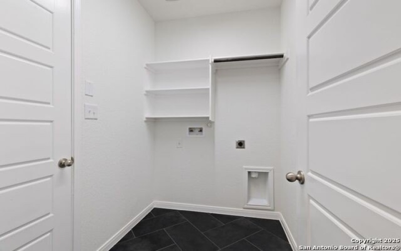 5724 Emmett Street, New Braunfels, TX 78130, 4 Habitaciones Habitaciones , ,3 BañosBaños,Residential,En Venta,5724 Emmett Street,1837448