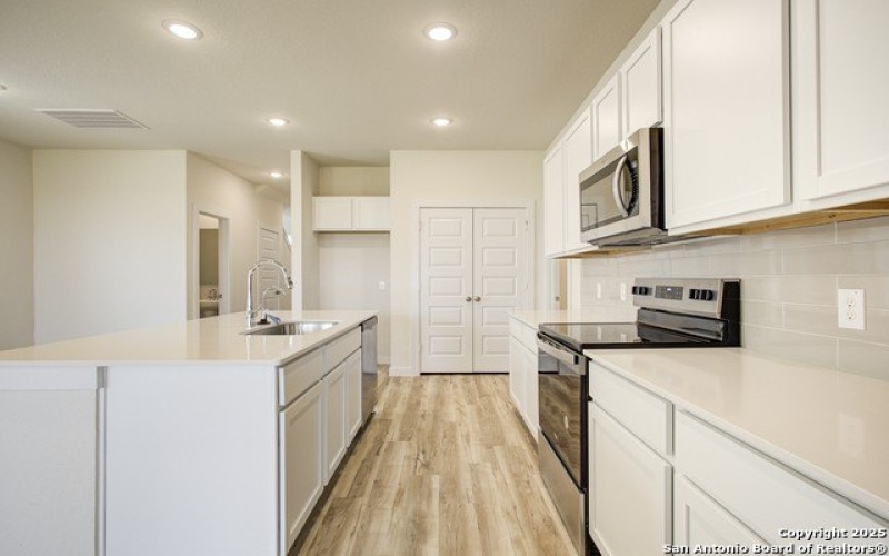 4743 Sahara Vlys, San Antonio, TX 78222, 4 Bedrooms Bedrooms, ,2 BathroomsBathrooms,Residential,For Sale,4743 Sahara Vlys,1837907